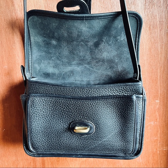 D&B Dooney & Bourke Vintage Black Leather Equestrian Crossbody Bag - Picture 4 of 15